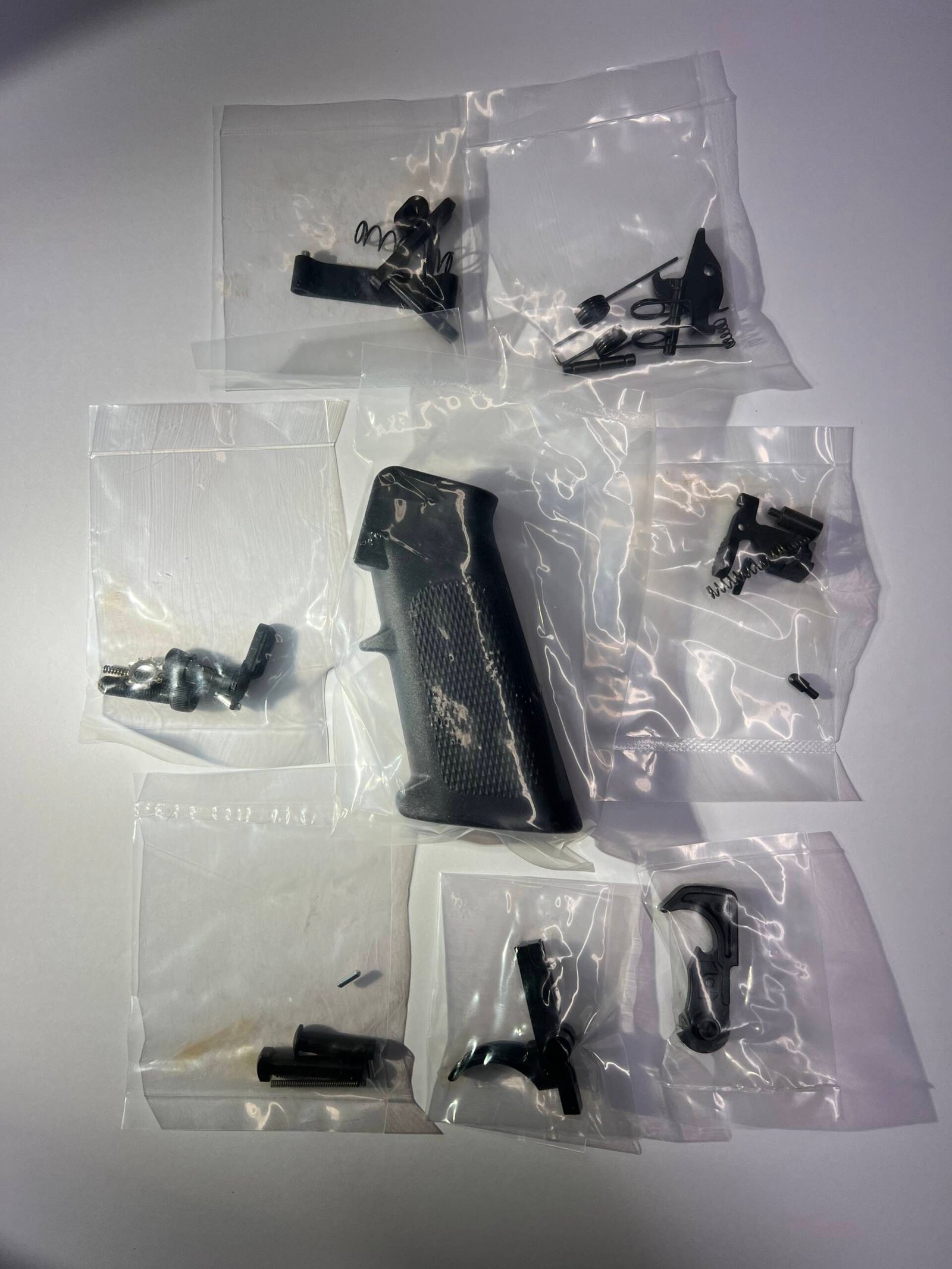 31 Piece Lower Parts Kit With Fcg, For .223 5.56 M4